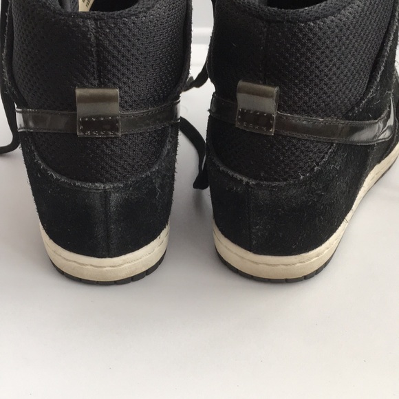 Nike suede knitted wedge booties sneakers - Picture 6 of 8